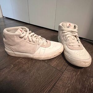 Jordan Series Mid Sail White